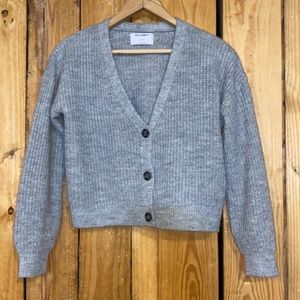 4 for $20 🫶🏻 Old Navy sweater